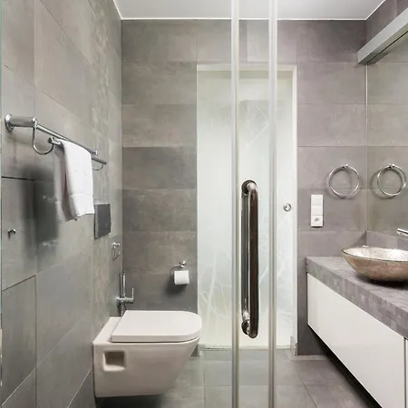 Metro Szwedzka Homely By Bookinghost Apartamento *