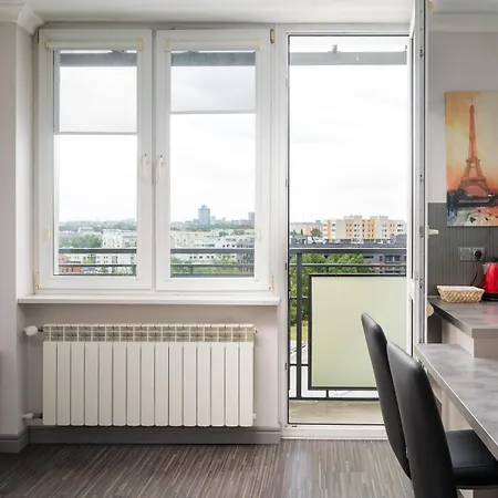 Metro Szwedzka Homely By Bookinghost